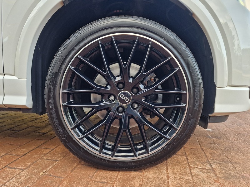 Audi 1.6 TDI 30 Black Edition SUV 5dr Diesel Manual Euro 6 (s/s) (116 ps)