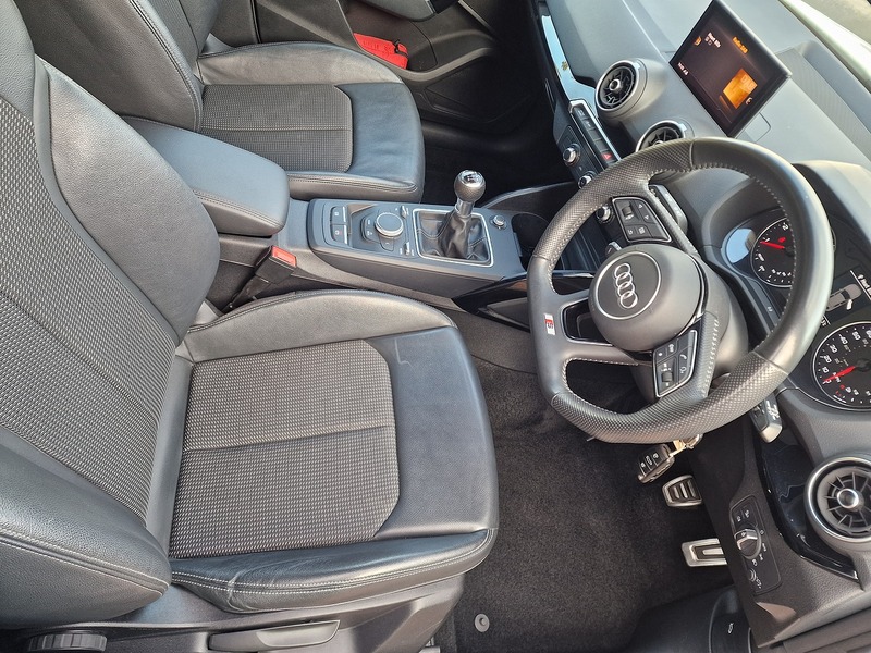 Audi 1.6 TDI 30 Black Edition SUV 5dr Diesel Manual Euro 6 (s/s) (116 ps)