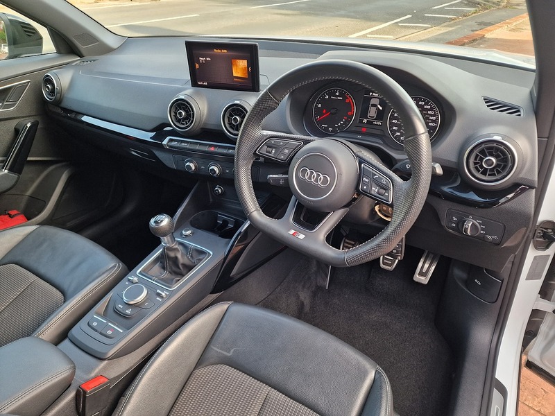 Audi 1.6 TDI 30 Black Edition SUV 5dr Diesel Manual Euro 6 (s/s) (116 ps)