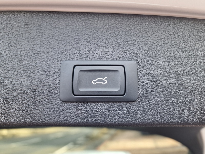 Audi 1.6 TDI 30 Black Edition SUV 5dr Diesel Manual Euro 6 (s/s) (116 ps)