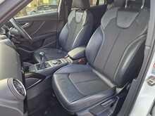 Audi Q2 TDI Black Edition 