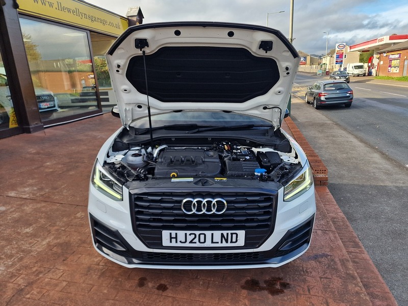 Audi 1.6 TDI 30 Black Edition SUV 5dr Diesel Manual Euro 6 (s/s) (116 ps)