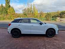 Audi Q2 TDI Black Edition 