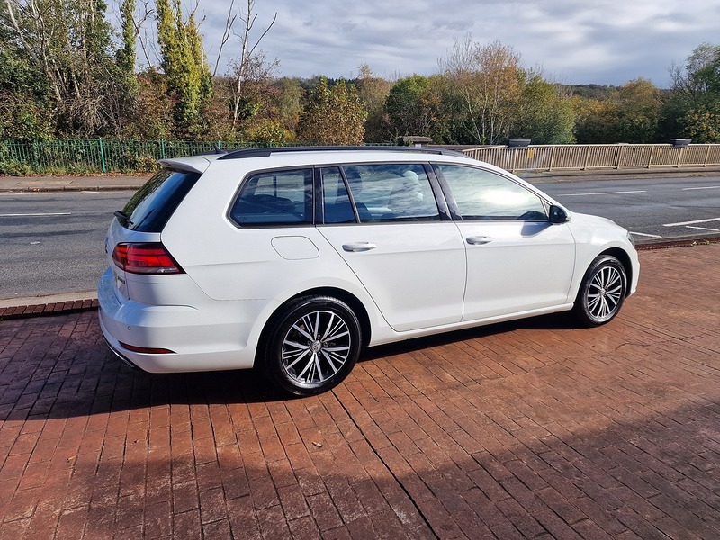 Volkswagen 2.0 TDI SE Nav Estate 5dr Diesel DSG Euro 6 (s/s) (150 ps)