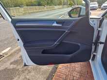 Volkswagen Golf TDI SE Nav 