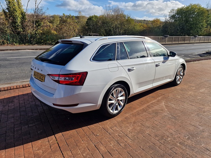 Skoda 2.0 TDI SE Technology Estate 5dr Diesel Manual Euro 6 (s/s) (150 ps)