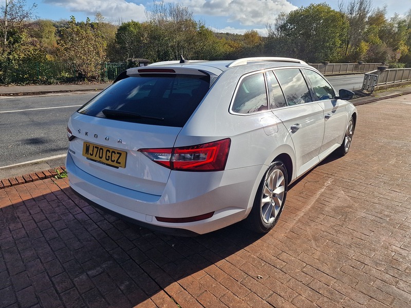 Skoda 2.0 TDI SE Technology Estate 5dr Diesel Manual Euro 6 (s/s) (150 ps)