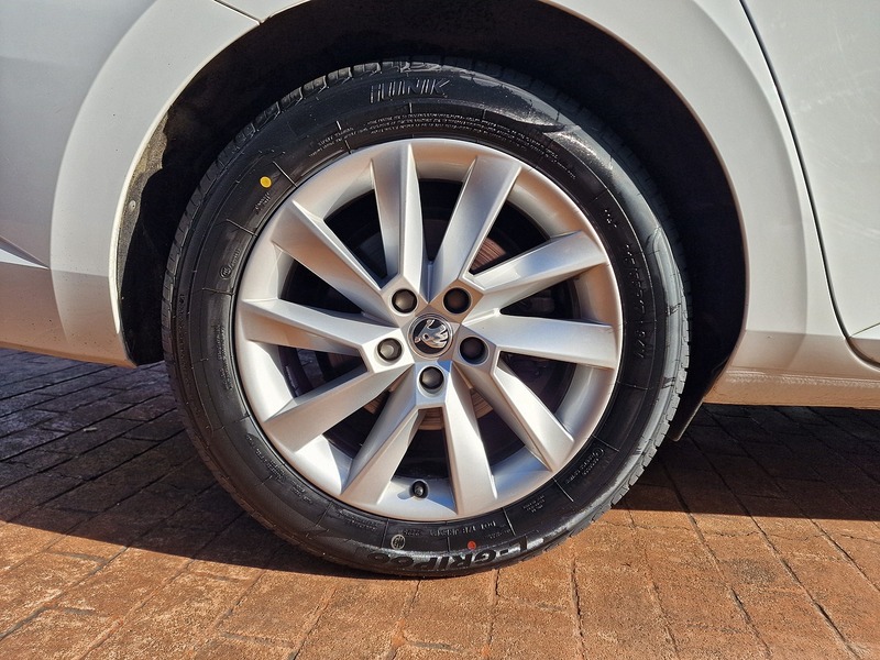 Skoda 2.0 TDI SE Technology Estate 5dr Diesel Manual Euro 6 (s/s) (150 ps)