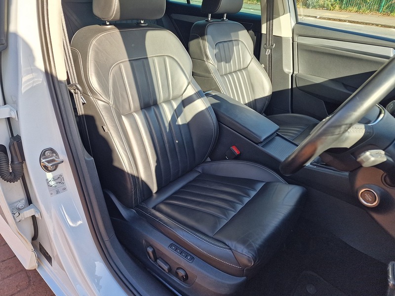 Skoda 2.0 TDI SE Technology Estate 5dr Diesel Manual Euro 6 (s/s) (150 ps)