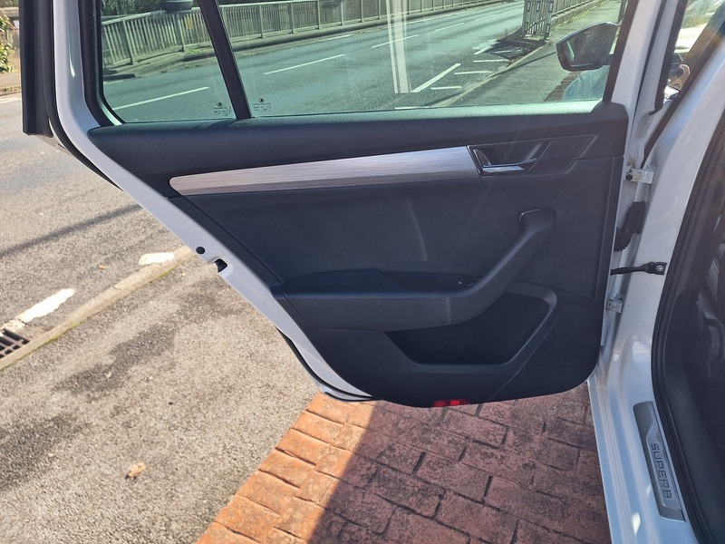 Skoda 2.0 TDI SE Technology Estate 5dr Diesel Manual Euro 6 (s/s) (150 ps)