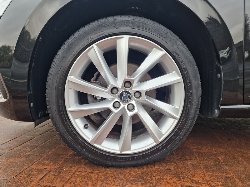 Skoda 1.6 TDI SE L Hatchback 5dr Diesel Manual Euro 6 (s/s) (115 ps)