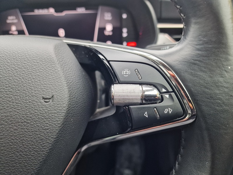 Skoda 1.6 TDI SE L Hatchback 5dr Diesel Manual Euro 6 (s/s) (115 ps)