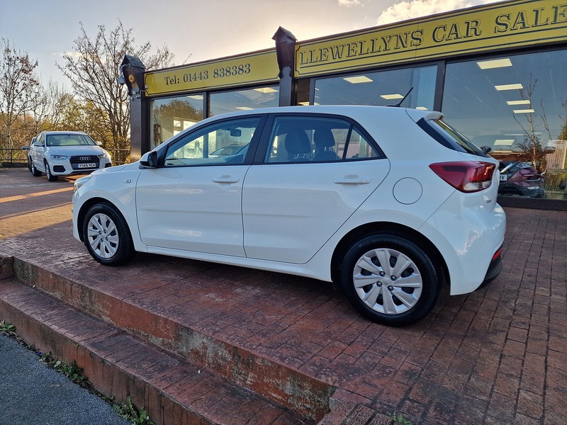 Kia 1.2 1 Hatchback 5dr Petrol Manual Euro 6 (s/s) (83 bhp)