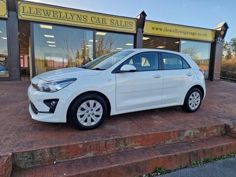 1.2 1 Hatchback 5dr Petrol Manual Euro 6 (s/s) (83 bhp)