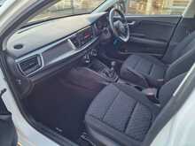 Kia Rio 1 