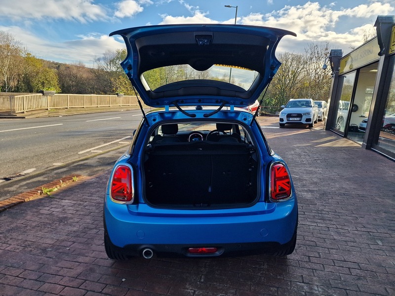 MINI 1.5 Cooper Hatchback 3dr Petrol Manual Euro 6 (s/s) (136 ps)