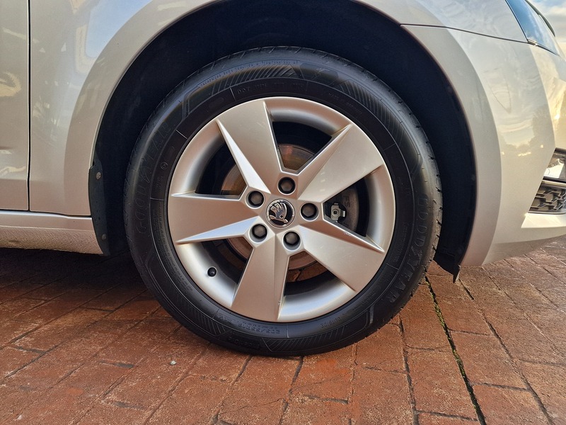 Skoda 1.6 TDI SE Technology Estate 5dr Diesel Manual Euro 6 (s/s) (115 ps)