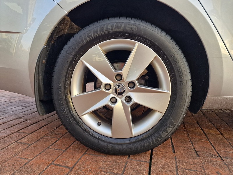 Skoda 1.6 TDI SE Technology Estate 5dr Diesel Manual Euro 6 (s/s) (115 ps)