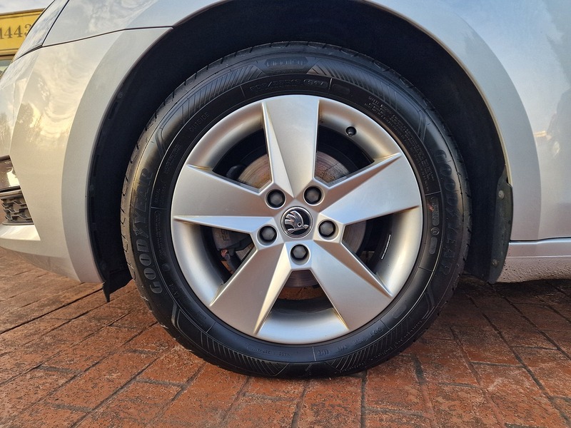 Skoda 1.6 TDI SE Technology Estate 5dr Diesel Manual Euro 6 (s/s) (115 ps)