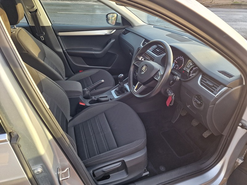 Skoda 1.6 TDI SE Technology Estate 5dr Diesel Manual Euro 6 (s/s) (115 ps)