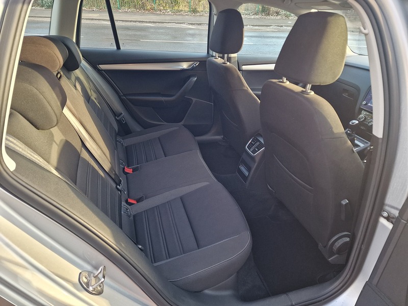 Skoda 1.6 TDI SE Technology Estate 5dr Diesel Manual Euro 6 (s/s) (115 ps)