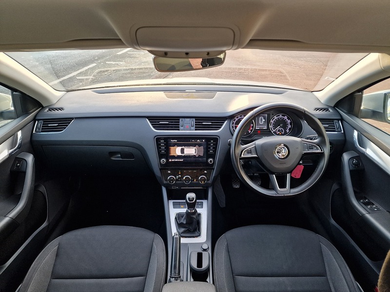 Skoda 1.6 TDI SE Technology Estate 5dr Diesel Manual Euro 6 (s/s) (115 ps)