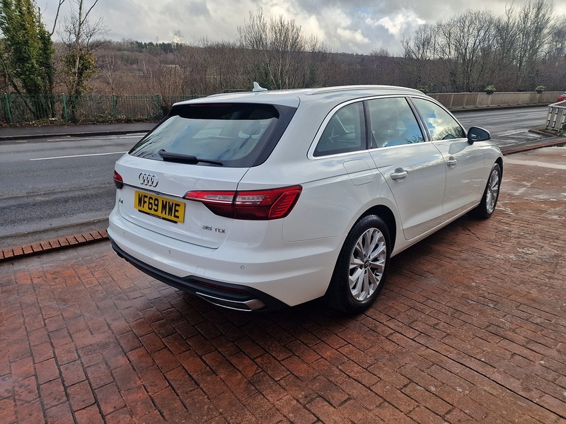 Audi 2.0 TDI 35 Technik Estate 5dr Diesel S Tronic Euro 6 (s/s) (163 ps)