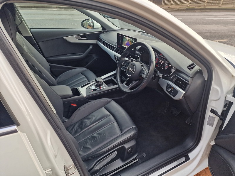 Audi 2.0 TDI 35 Technik Estate 5dr Diesel S Tronic Euro 6 (s/s) (163 ps)