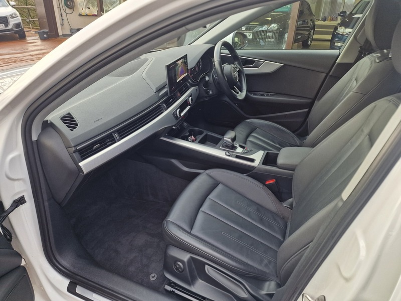 Audi 2.0 TDI 35 Technik Estate 5dr Diesel S Tronic Euro 6 (s/s) (163 ps)