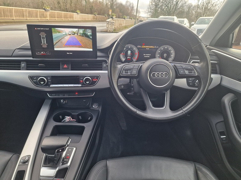 Audi 2.0 TDI 35 Technik Estate 5dr Diesel S Tronic Euro 6 (s/s) (163 ps)