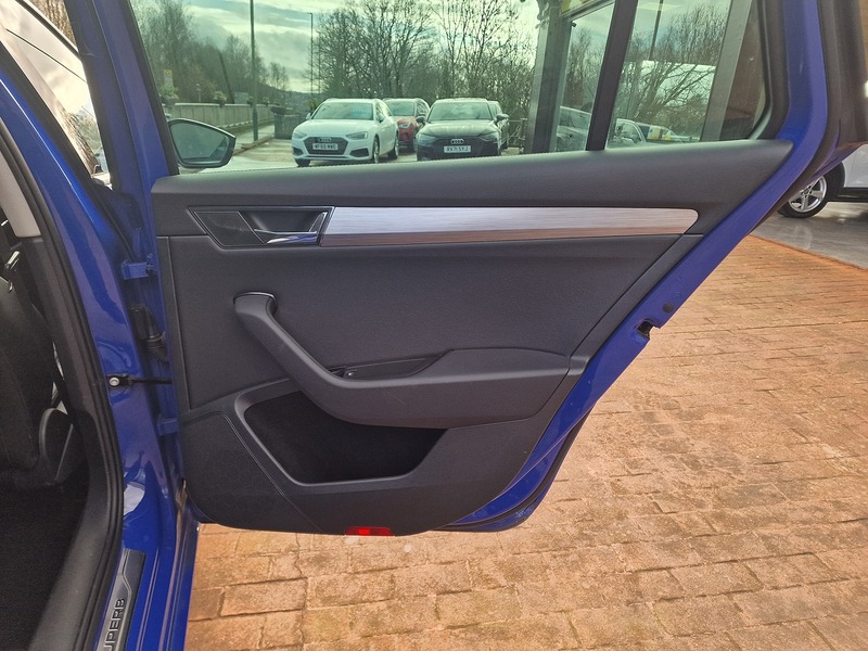 Skoda 2.0 TDI SE Technology Estate 5dr Diesel DSG Euro 6 (s/s) (150 ps)