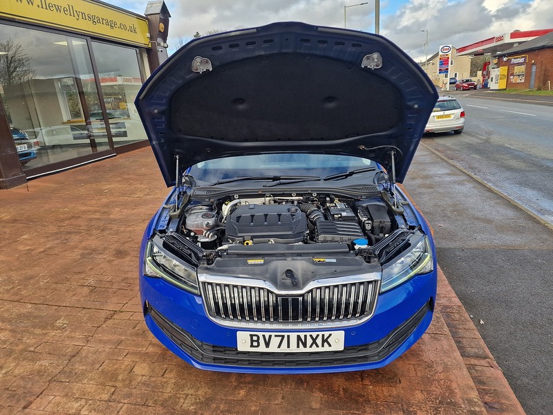 Skoda 2.0 TDI SE Technology Estate 5dr Diesel DSG Euro 6 (s/s) (150 ps)