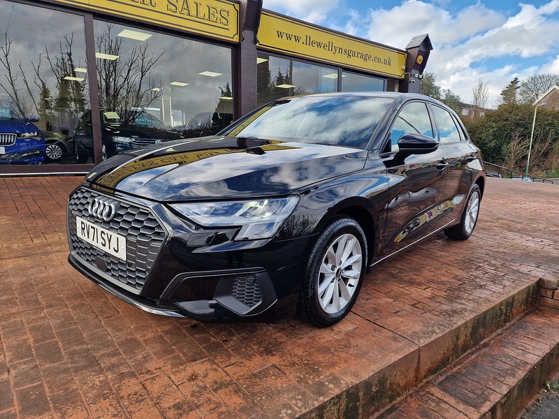 Audi 2.0 TDI 30 Technik Sportback 5dr Diesel Manual Euro 6 (s/s) (116 ps)