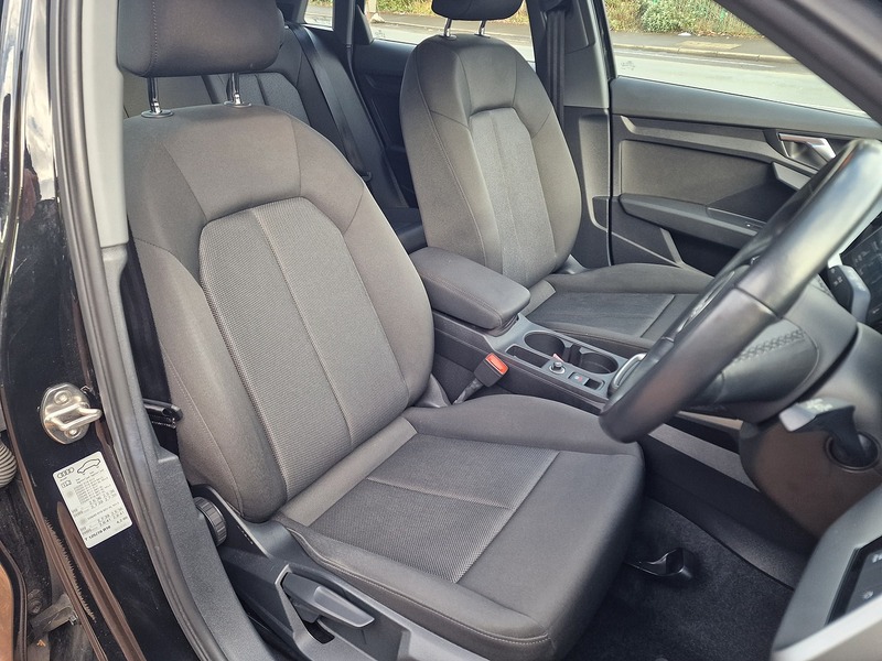 Audi 2.0 TDI 30 Technik Sportback 5dr Diesel Manual Euro 6 (s/s) (116 ps)