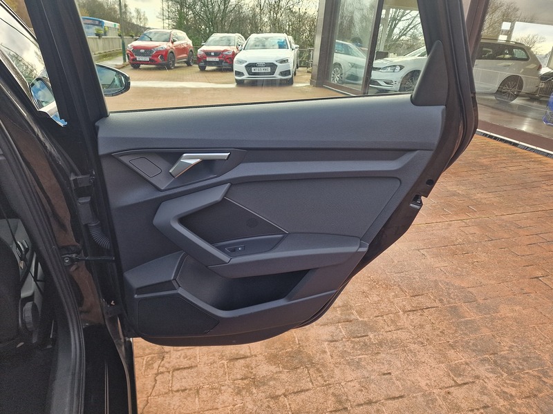 Audi 2.0 TDI 30 Technik Sportback 5dr Diesel Manual Euro 6 (s/s) (116 ps)