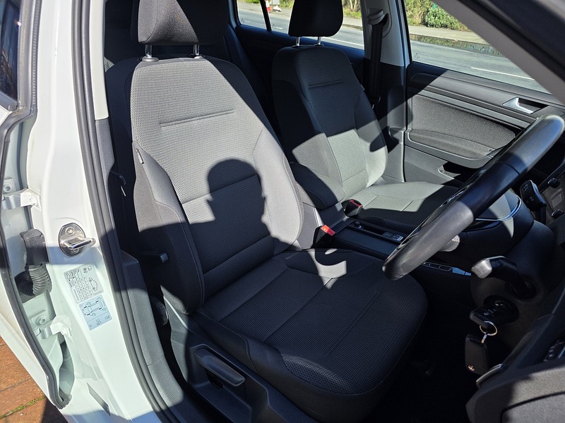 Volkswagen 1.6 TDI SE Estate 5dr Diesel Manual Euro 6 (s/s) (115 ps)