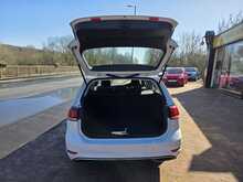 Volkswagen Golf TDI SE 