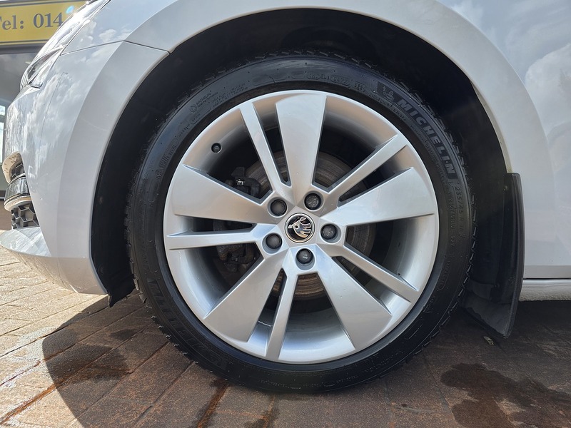 Skoda 2.0 TDI SE L Estate 5dr Diesel DSG Euro 6 (s/s) (150 ps)
