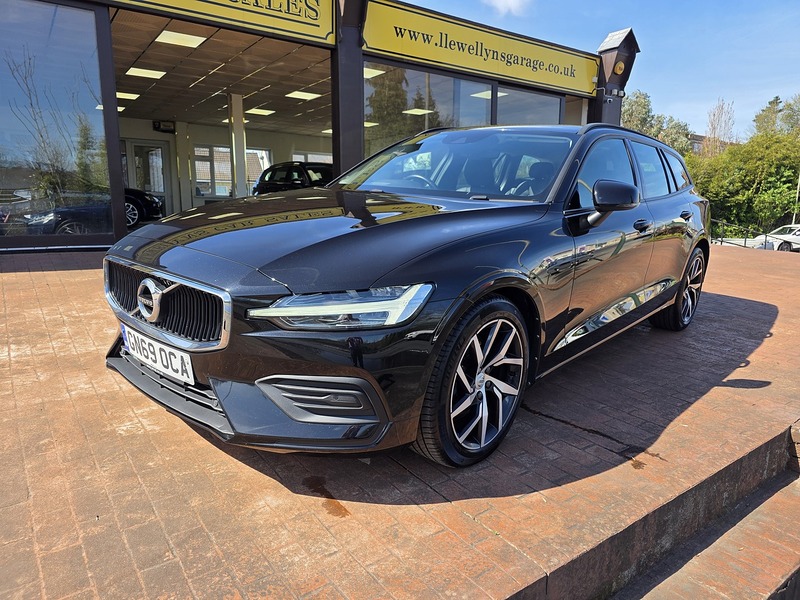 Volvo 2.0 D4 Momentum Estate 5dr Diesel Auto Euro 6 (s/s) (190 ps)