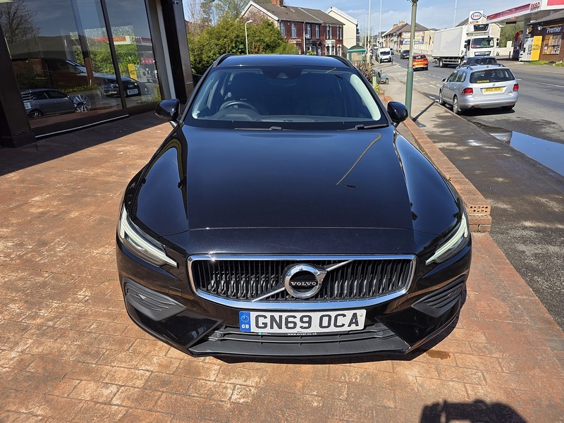 Volvo 2.0 D4 Momentum Estate 5dr Diesel Auto Euro 6 (s/s) (190 ps)