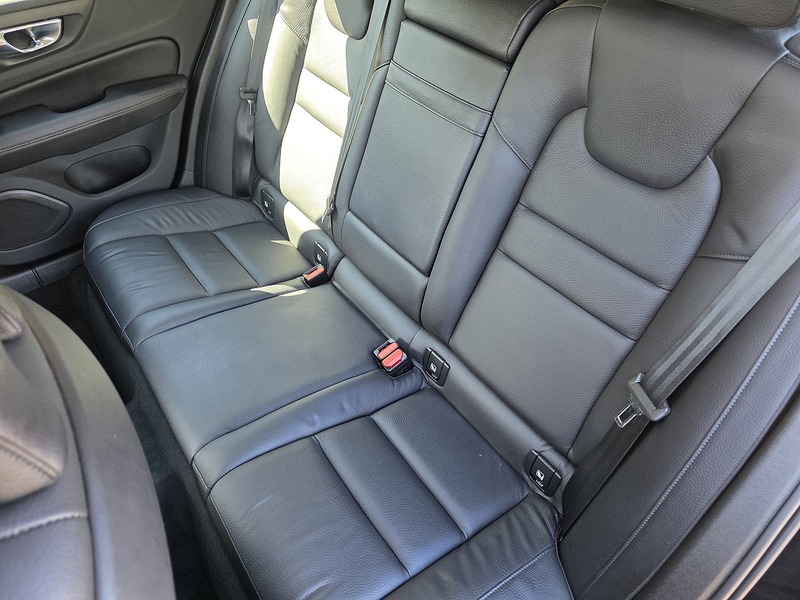 Volvo 2.0 D4 Momentum Estate 5dr Diesel Auto Euro 6 (s/s) (190 ps)