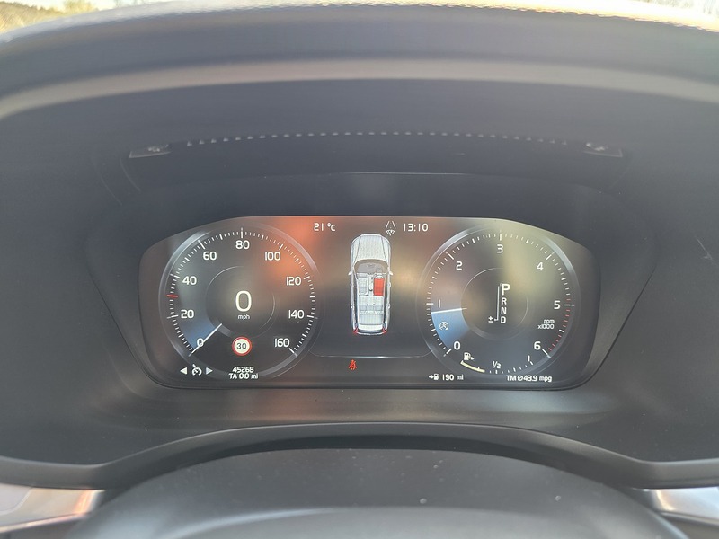 Volvo 2.0 D4 Momentum Estate 5dr Diesel Auto Euro 6 (s/s) (190 ps)