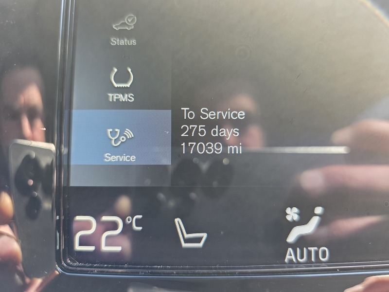 Volvo 2.0 D4 Momentum Estate 5dr Diesel Auto Euro 6 (s/s) (190 ps)