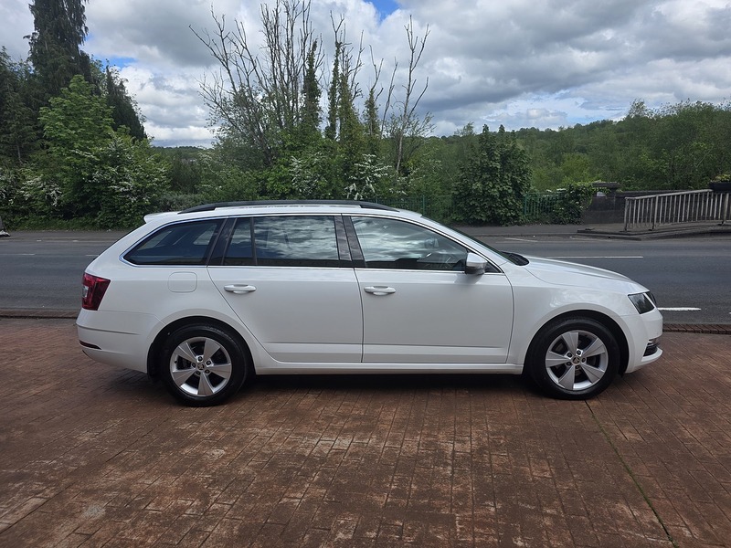 Skoda Octavia TDI SE Technology - U3651