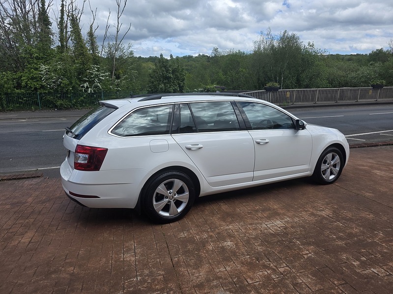 Skoda Octavia TDI SE Technology - U3651