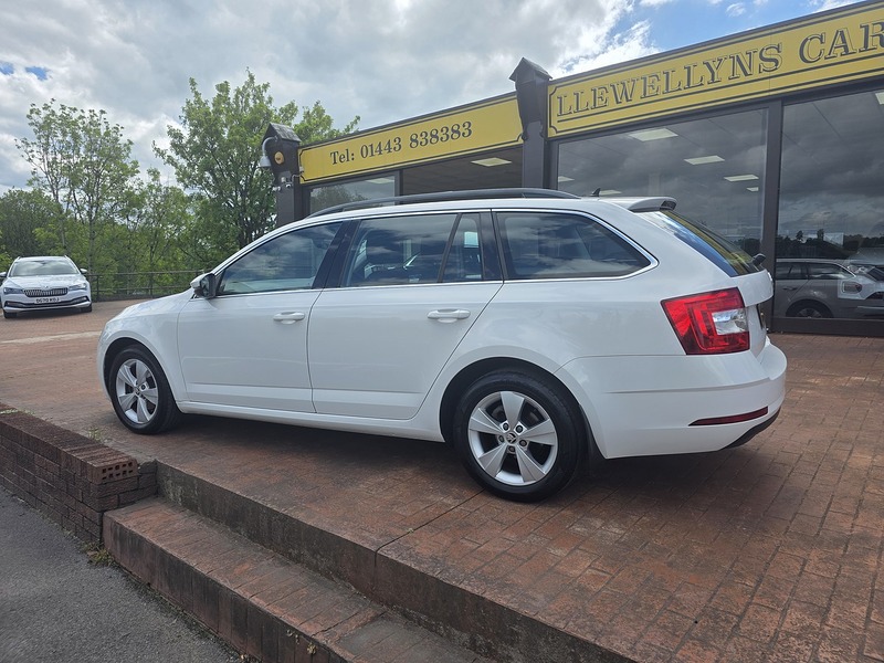 Skoda Octavia TDI SE Technology - U3651