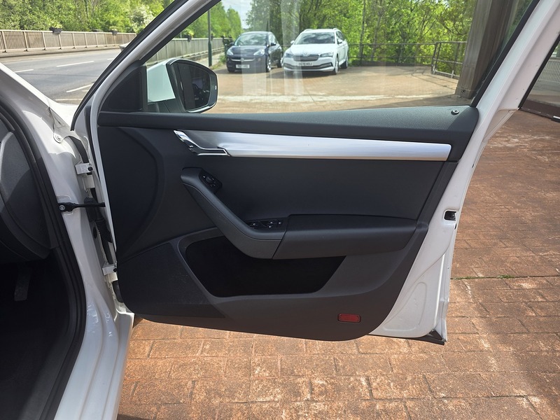 Skoda Octavia TDI SE Technology - U3651
