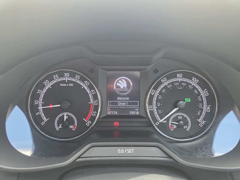 Skoda Octavia TDI SE Technology - U3651