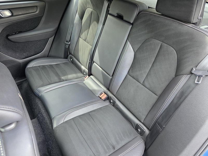 Volvo XC40 D3 R-Design Pro - U3657