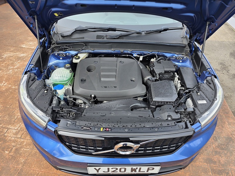 Volvo XC40 D3 R-Design Pro - U3657